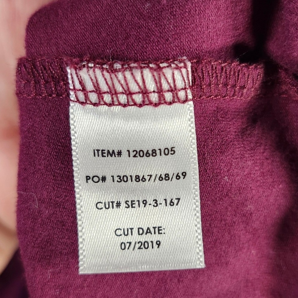 Torrid Burgundy Lace Tunic Top Keyhole Neck Long Sleeve Women‎ Size 2 18/20 Goth - Picture 9 of 14